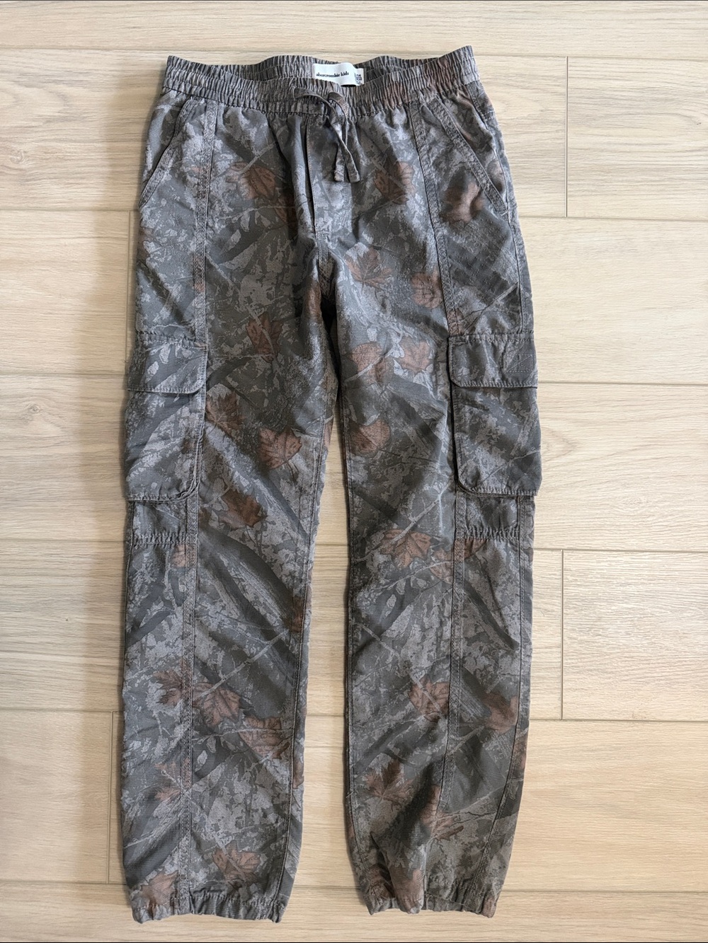 abercrombie kids Gray Cargo Pants with Brown Leaf Print